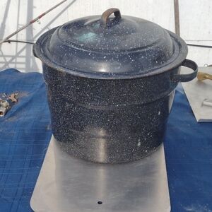 Speckled Blue Enamel Stock Pot with Lid extra large